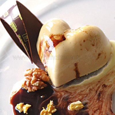 Kavisli Kalp Figürlü Silikon Kek ve Pasta Kalıbı 40x60 cm Flexipan 1073